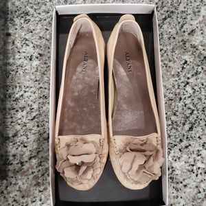Alfani flats. Size 6.5. Bisque in color